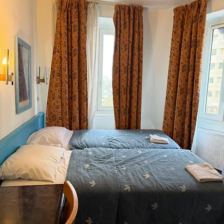 Hotel Le Velodrome Paris